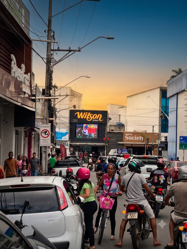 Painel de LED em Amargosa na Av. Lomanto Jr (Wilson Modas)
